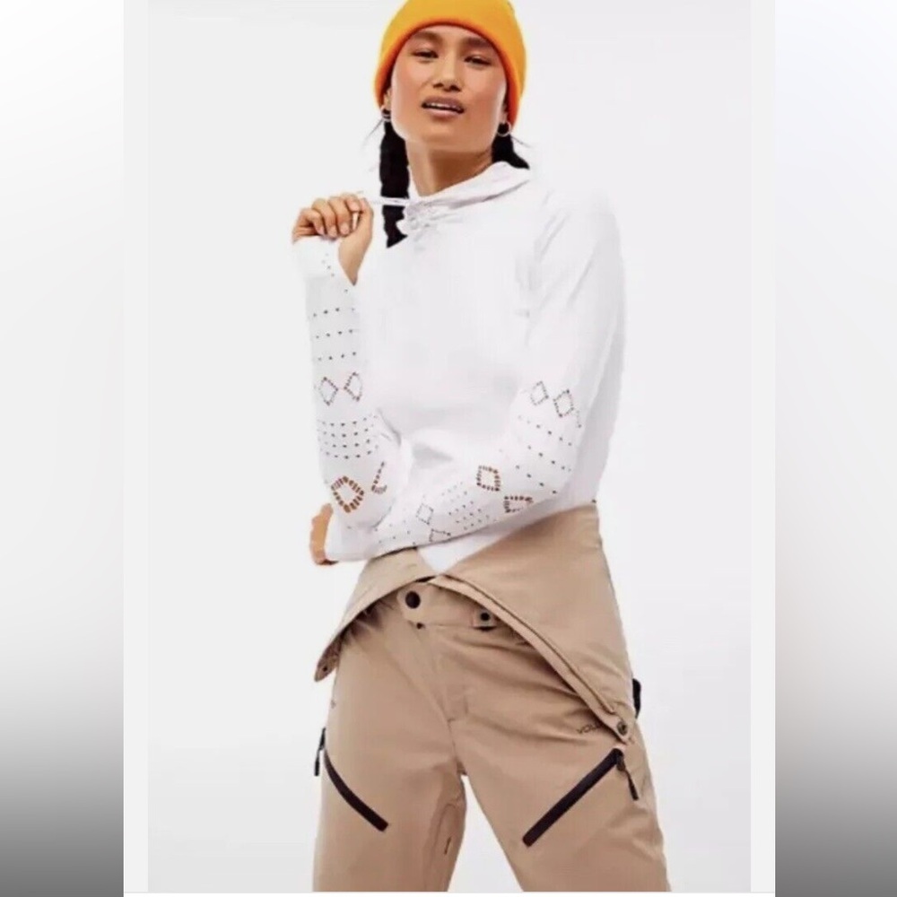 FREE PEOPLE | ✨NEW✨ Good Karma Hoodie in White